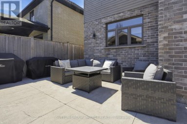 1042 MELSETTER WAY London North (North S) Ontario photo 43