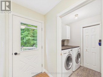 1130 CEDAR LANE Bracebridge (Macaulay) Ontario photo 15