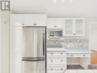 1130 CEDAR LANE Bracebridge (Macaulay) Ontario photo 9