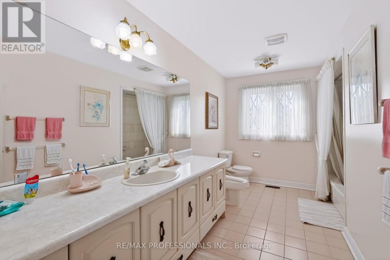 3979 RIVER MILL WAY, Mississauga (Rathwood), Ontario, L4W4C1