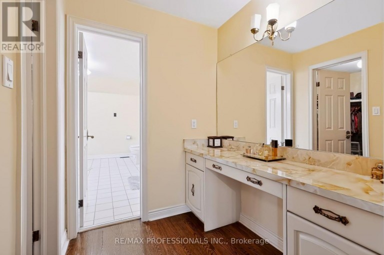 3979 RIVER MILL WAY, Mississauga (Rathwood), Ontario, L4W4C1