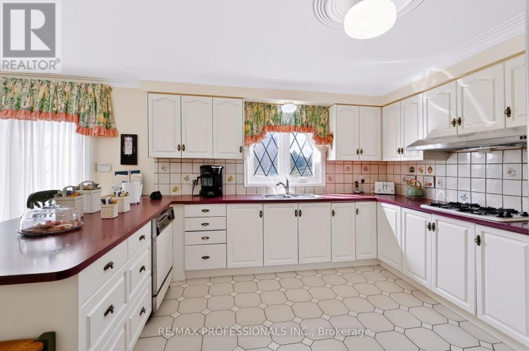 3979 RIVER MILL WAY, Mississauga (Rathwood), Ontario, L4W4C1