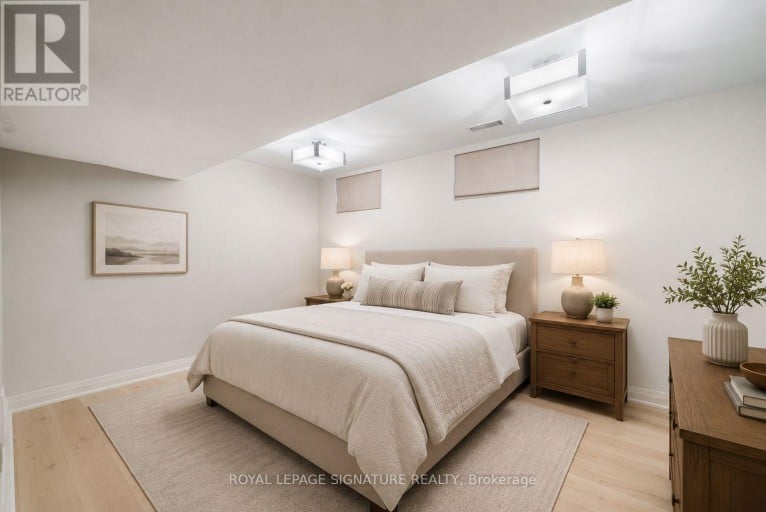 230 STRATHALLAN WOOD, Toronto (Bedford Park-Nortown), Ontario, M5N1T4