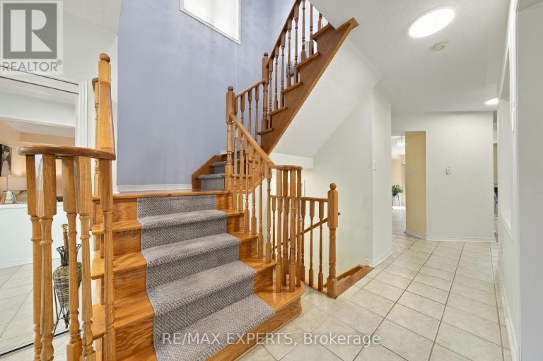 27 MALLARD MARSH CRESCENT, Richmond Hill (Oak Ridges), Ontario, L4E4M2