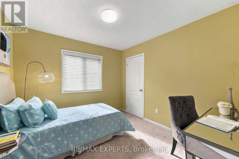 27 MALLARD MARSH CRESCENT, Richmond Hill (Oak Ridges), Ontario, L4E4M2