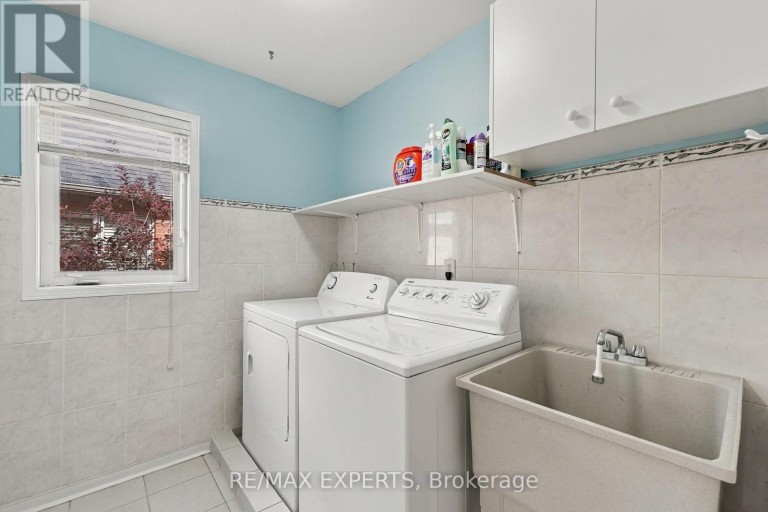 27 MALLARD MARSH CRESCENT, Richmond Hill (Oak Ridges), Ontario, L4E4M2