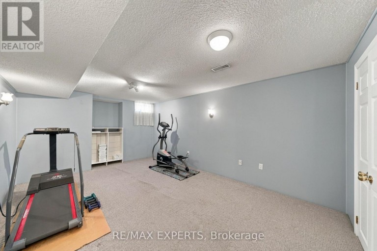 27 MALLARD MARSH CRESCENT, Richmond Hill (Oak Ridges), Ontario, L4E4M2
