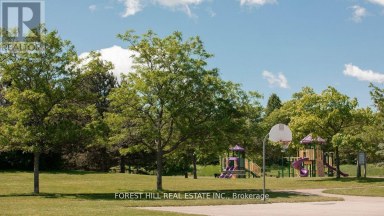 30 BERNICK DRIVE Barrie (Grove East) Ontario photo 14