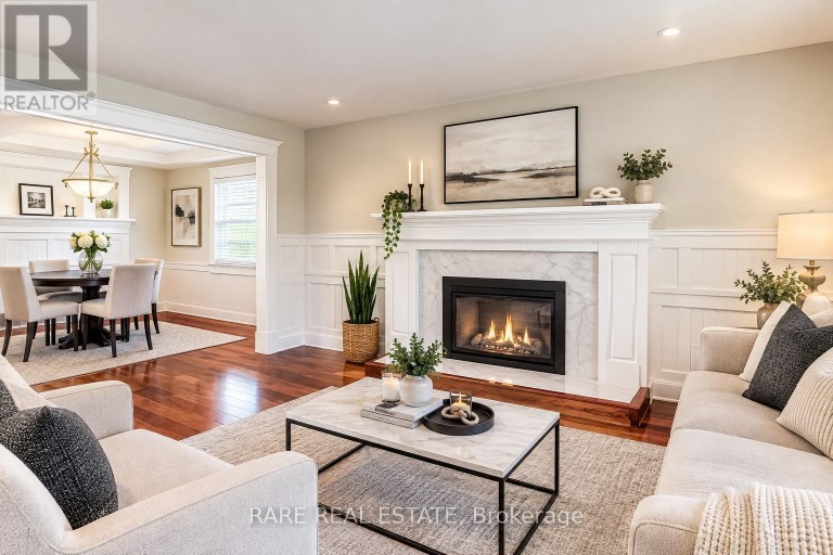 32 MAIN STREET, Mississauga (Streetsville), Ontario, L5M1X6