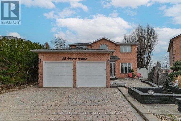 32 PLOVER PLACE, Brampton (Fletcher's Creek South), Ontario, L6W4C4