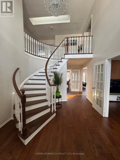 32 PLOVER PLACE, Brampton (Fletcher's Creek South), Ontario, L6W4C4