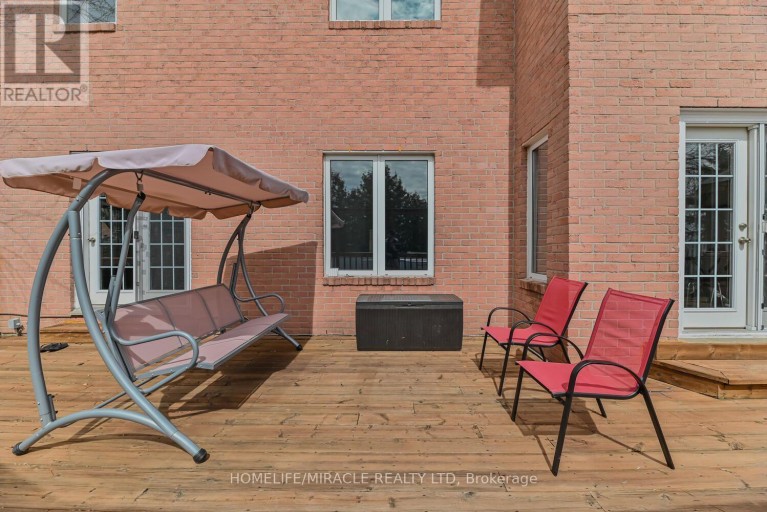 32 PLOVER PLACE, Brampton (Fletcher's Creek South), Ontario, L6W4C4