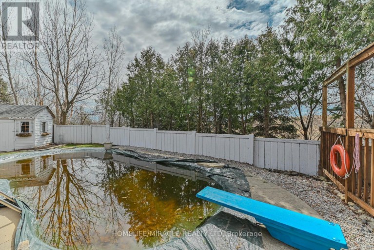 32 PLOVER PLACE, Brampton (Fletcher's Creek South), Ontario, L6W4C4