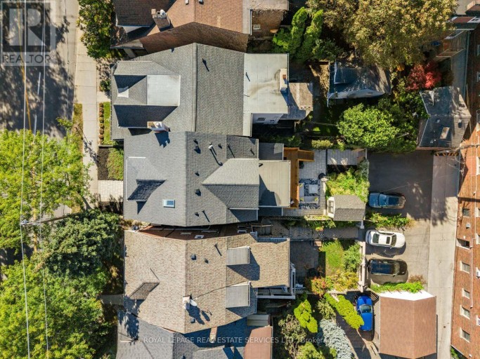 374 SPADINA ROAD, Toronto (Forest Hill South), Ontario, M5P2V8