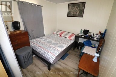 208 HINCKS STREET Goderich (Goderich (Town)) Ontario photo 11