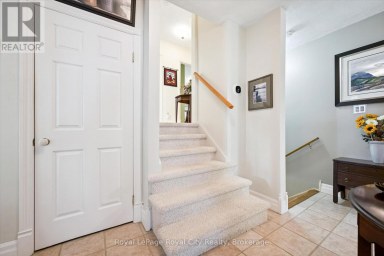 16 WATER STREET W Centre Wellington (Elora/Salem) Ontario photo 19
