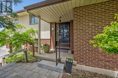 16 WATER STREET W Centre Wellington (Elora/Salem) Ontario photo 4