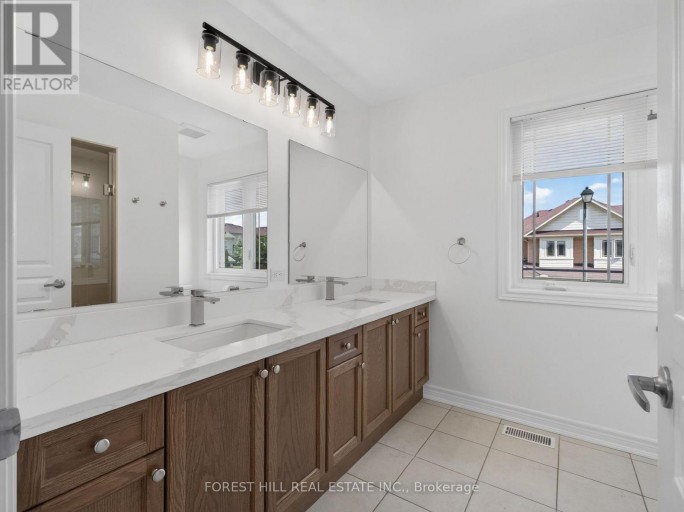 95 STOYELL DRIVE, Richmond Hill (Jefferson), Ontario, L4E0M8
