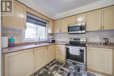 42 - 7115 REXWOOD ROAD Mississauga (Malton) Ontario photo 16