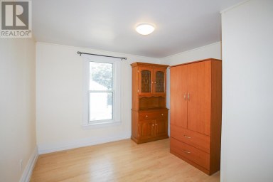 182 Dennis ST Sault Ste. Marie Ontario photo 16
