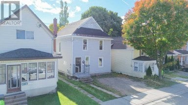 182 Dennis ST Sault Ste. Marie Ontario photo 3