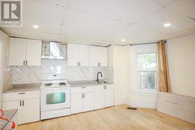 182 Dennis ST Sault Ste. Marie Ontario photo 9