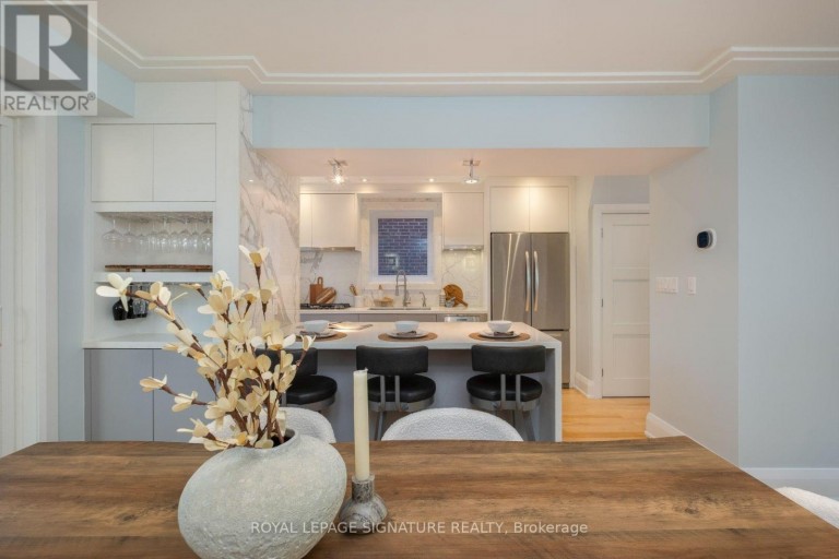 35 BESSBOROUGH DRIVE, Toronto (Leaside), Ontario, M4G3H6