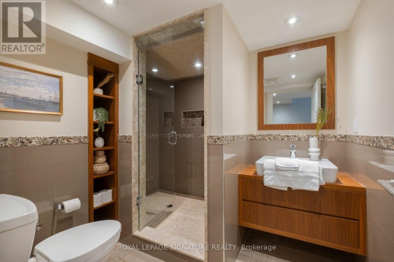 35 BESSBOROUGH DRIVE, Toronto (Leaside), Ontario, M4G3H6