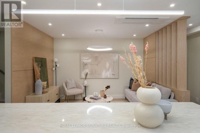 35 BESSBOROUGH DRIVE, Toronto (Leaside), Ontario, M4G3H6