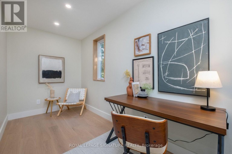 35 BESSBOROUGH DRIVE, Toronto (Leaside), Ontario, M4G3H6