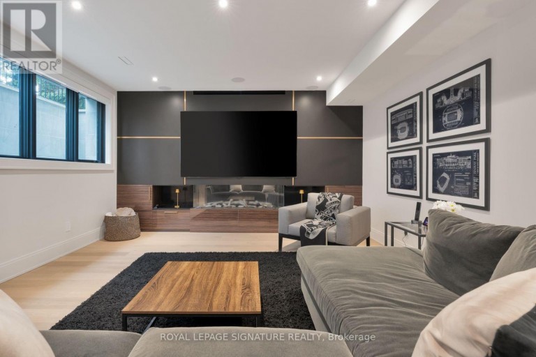20 ROCHESTER AVENUE, Toronto (Lawrence Park South), Ontario, M4N1N8