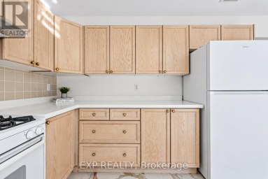 2434 RALPH STREET Innisfil (Alcona) Ontario photo 13