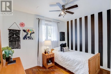 82 TECUMSEH DRIVE Aurora (Aurora Heights) Ontario photo 16