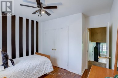 82 TECUMSEH DRIVE Aurora (Aurora Heights) Ontario photo 17