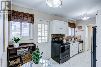 82 TECUMSEH DRIVE Aurora (Aurora Heights) Ontario photo 4
