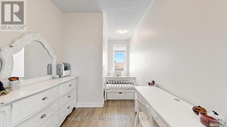 80 TROON AVENUE, Vaughan, Ontario, L6A4Z1
