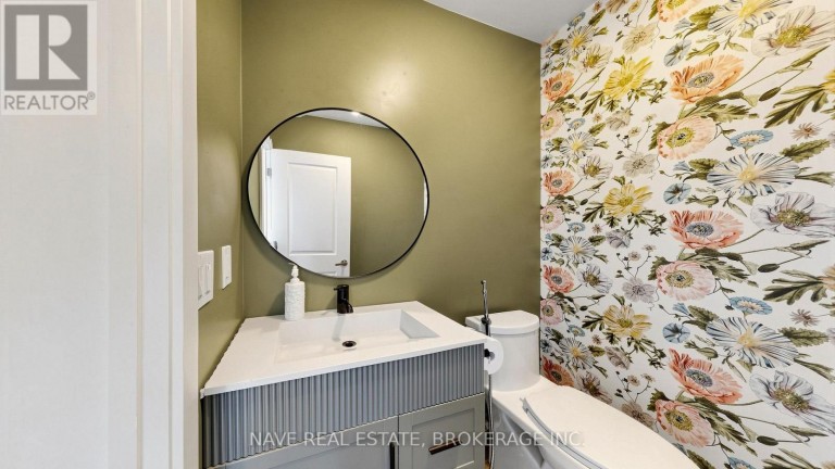 80 TROON AVENUE, Vaughan, Ontario, L6A4Z1