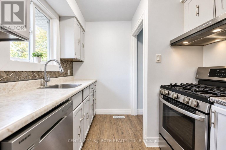 5 EAST GATE, Barrie (Grove East), Ontario, L4M2V9