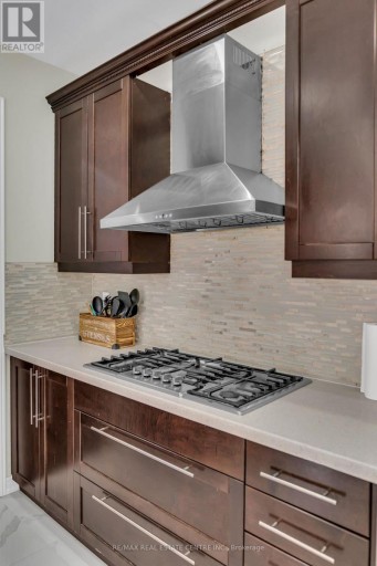 10 VIDAL ROAD, Brampton (Credit Valley), Ontario, L6Y0G8