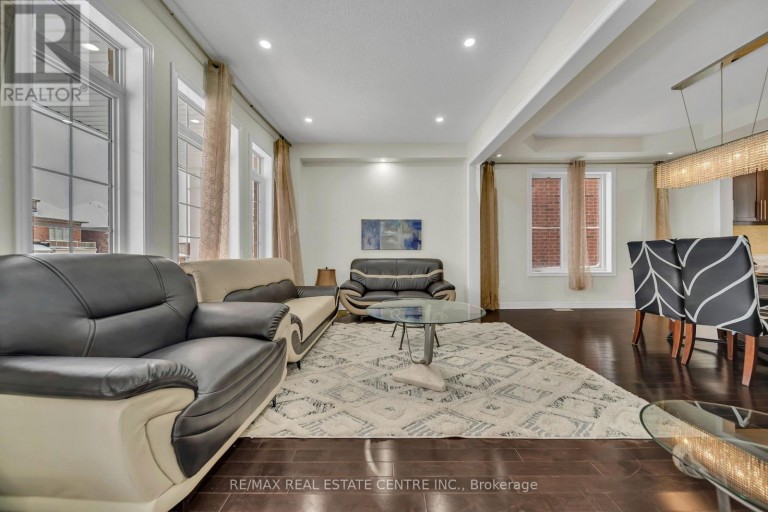 10 VIDAL ROAD, Brampton (Credit Valley), Ontario, L6Y0G8