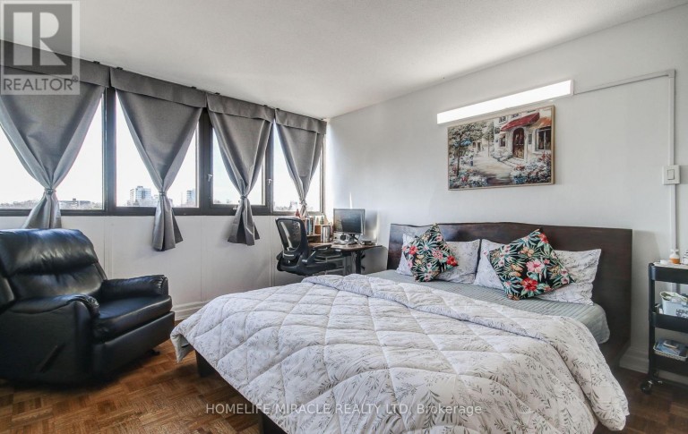 504 - 1333 BLOOR STREET, Mississauga (Applewood), Ontario, L4Y3T6