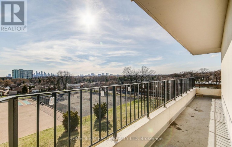 504 - 1333 BLOOR STREET, Mississauga (Applewood), Ontario, L4Y3T6