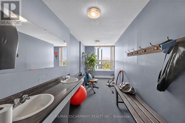 1203 - 75 QUEEN STREET N, Hamilton (Strathcona), Ontario, L8R3J3