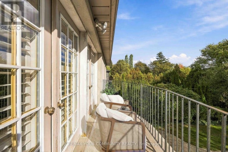 571 OLD ORCHARD GROVE, Toronto (Bedford Park-Nortown), Ontario, M5M2H2