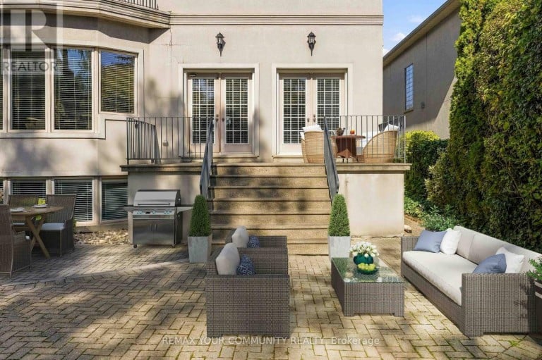571 OLD ORCHARD GROVE, Toronto (Bedford Park-Nortown), Ontario, M5M2H2