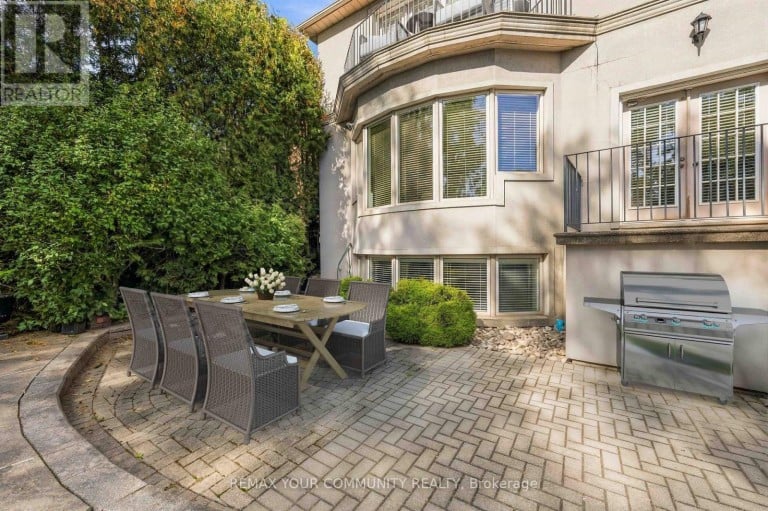 571 OLD ORCHARD GROVE, Toronto (Bedford Park-Nortown), Ontario, M5M2H2