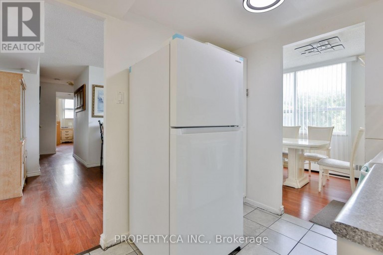 517 - 5 PARKWAY FOREST DRIVE, Toronto (Henry Farm), Ontario, M2J1L2