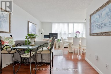 517 - 5 PARKWAY FOREST DRIVE Toronto (Henry Farm) Ontario photo 2