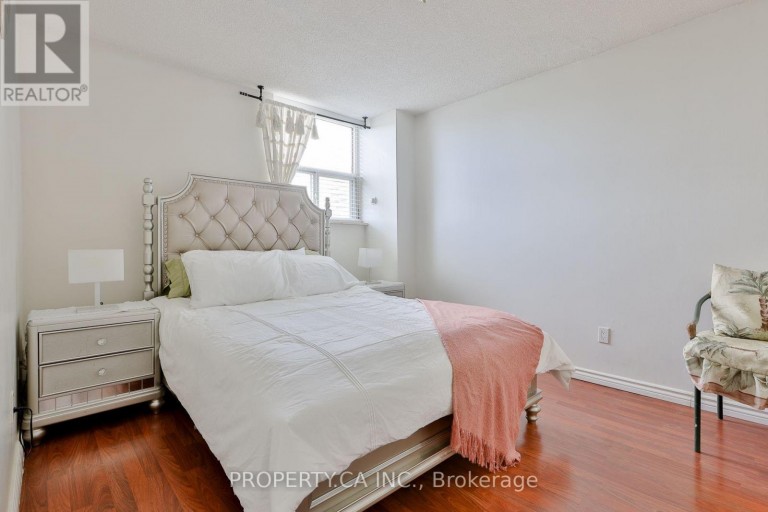 517 - 5 PARKWAY FOREST DRIVE, Toronto (Henry Farm), Ontario, M2J1L2