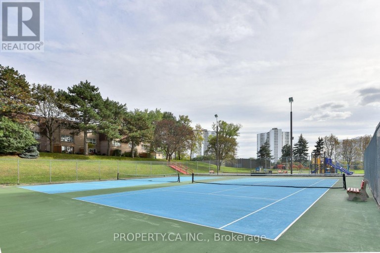 517 - 5 PARKWAY FOREST DRIVE, Toronto (Henry Farm), Ontario, M2J1L2